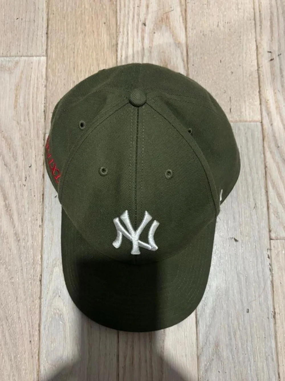 New York Yankees Olive Green Baseball Cap with White Logo